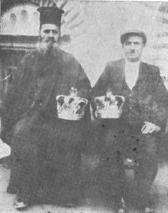 Το Πελλαδάρι στους αιώνες 305 τον φέρνουνε στη γειτονιά στην πόρτα τη δική του 6980 µε µια λαχτάρα στην καρδιά και πόνο στην ψυχή του, σ όλο το δρόµο η σιωπή, τα σπίτια ησυχάζουν µονάχα πυροβολισµοί