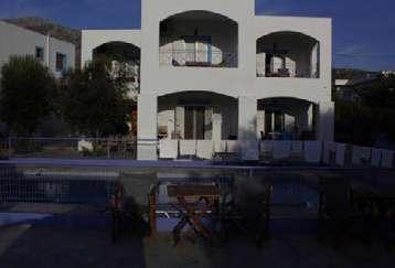 Διαμονή στη Kάλυμνο Stefanos Village Πάνορμος Διαμονή στη Kάλυμνο Plaza 3* Mασούρι 1 η 2 η 10/0-20/07 21/07-31/08 EARLY
