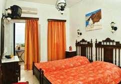 Όλα τα κλιματιζόμενα δωμάτια στο Star Hotel έχουν επιπλωμένο ιδιωτικό μπαλκόνι με θέα στη θάλασσα.