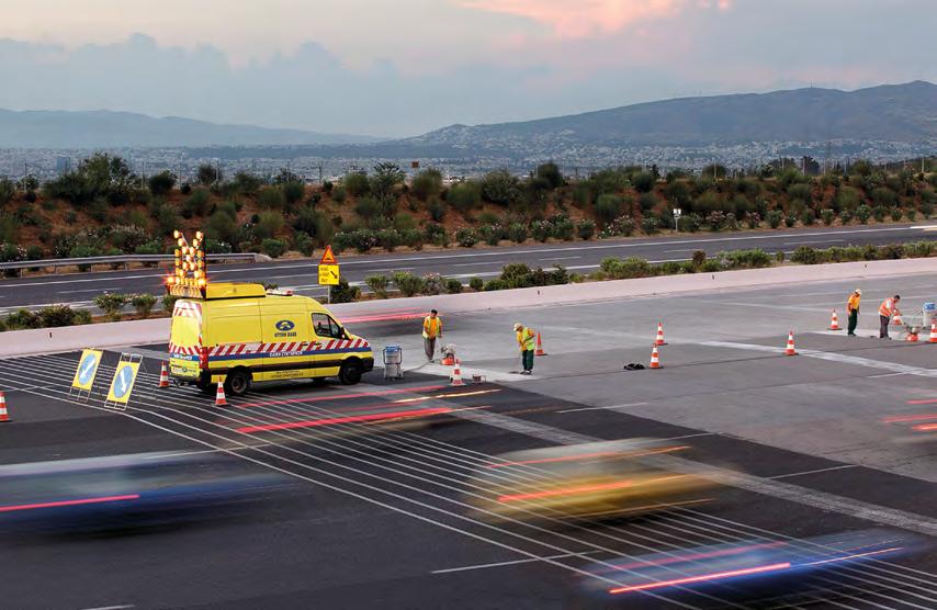 ΣΥΝΤΉΡΗΣΗ 03 Στην Αττική Οδό, οι εργασίες συντήρησης αποτελούν βασικό και αναπόσπαστο κομμάτι της καθημερινότητας και κατανέμονται σε δύο βασικές κατηγορίες: a Προληπτική συντήρηση, με τακτικές