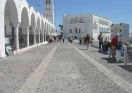 Ανακατασκευή λιθόστρωτων και κατασκευή ράμπας ΑμεΑ στα Φηρά