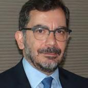Ειδικεύεται στα κανονιστικά πλαίσια που διέπουν τη λειτουργία πιστωτικών ιδρυμάτων, επιχειρήσεων επενδύσεων και ασφαλιστικών επιχειρήσεων καθώς και στην εσωτερική τους διακυβέρνηση, με έμφαση στη