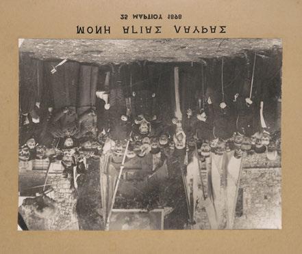 Κανάρης / 8 Αὐ γούστου 1875»), τύπωμα ἀλμπουμίνας ἐπικολλημένο σέ πα σ