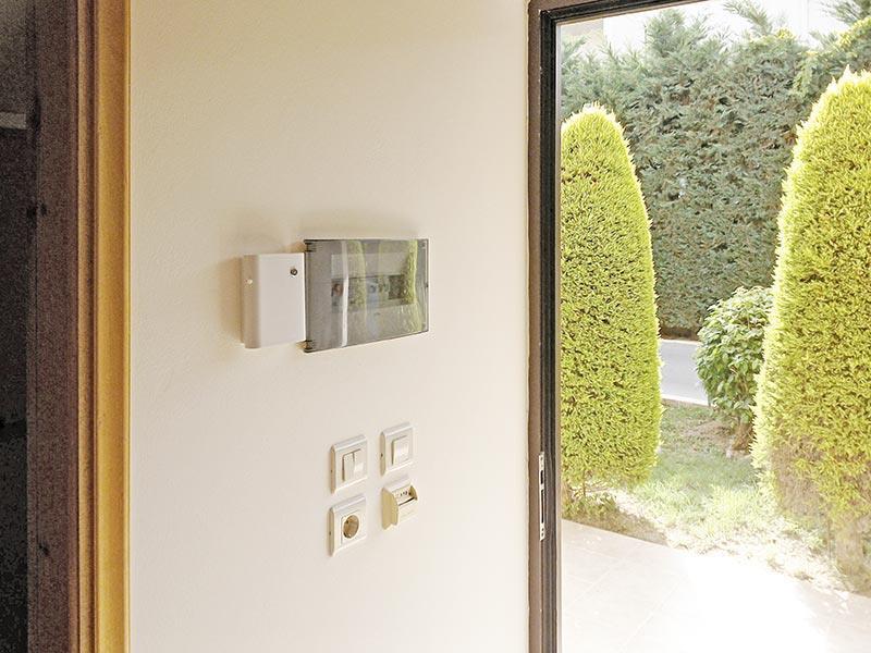 Ασύρματοι ελεγκτές Συνδεσμολογία για split units 2 ψηφιακές εξόδους (12 Vdc) 8 ψηφιακές εισόδους με ψυχρές