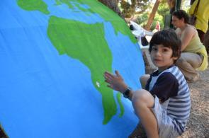 ΠΕΡΙΒΑΛΛΟΝ 4/6 Θμζρεσ Περιβάλλοντοσ ςτο Πάρκο Δρακόπουλου Για πζμπτθ ςυνεχι χρονιά ο φλλογοσ Εμπόρων και Επαγγελματιϊν Πατθςίων «Αλυςίδα», με εκδθλϊςεισ ςτο Πάρκο Δρακόπουλου ςτοχεφει ςτθν