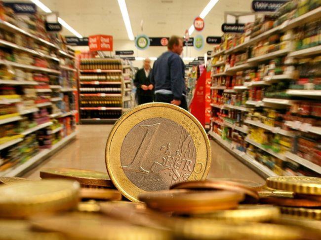 Γερμανία: Ρεκορ 10ετίας. Συνεχίζουν οι αυξήσεις στις τιμές αγαθών. +2,5% τον Οκτώβριο είχε τελευταία φορά η Γερμανία το 2008 με 2,8%.