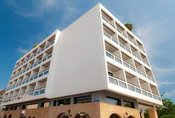 Διαμονή στη Κω Alexandra Hotel & Apartments 4* Πόλη Διαμονή στη Κω Aeolos beach 4* Πόλη Το Alexandra Hotel απέχει μόλις 200μ. από το λιμάνι και στεγάζεται στο ψηλότερο κτήριο της Κω.