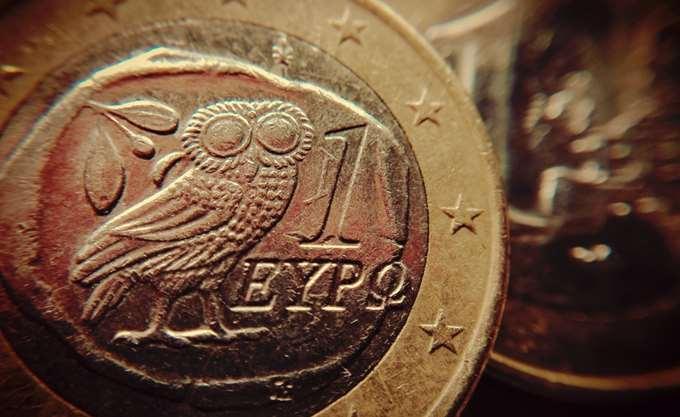 27/12/17 Οικονομικά - Εταιρικά Νέα -- Η διαφορά μεταξύ της "υβριδικής" εξόδου και της προληπτικής γραμμής στήριξης H Ενδιάμεση Έκθεση της ΤτΕ, λίγες ημέρες πριν τα Χριστούγεννα, άνοιξε πρόωρα την